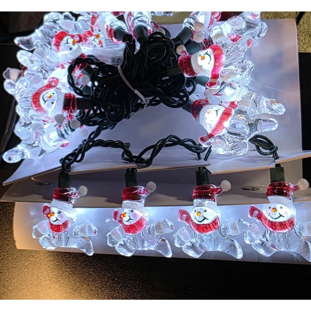 Merrybright 20 LED Snowman String Light Set Christmas Indoor/Outdoor 7 Feet